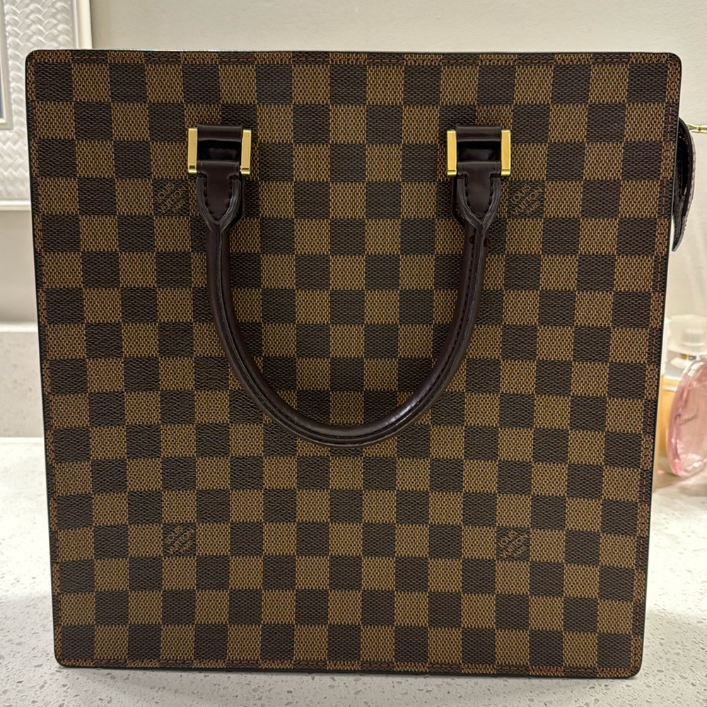 LV hand bag rare style